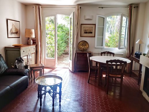 Villa in Hyères, Var
