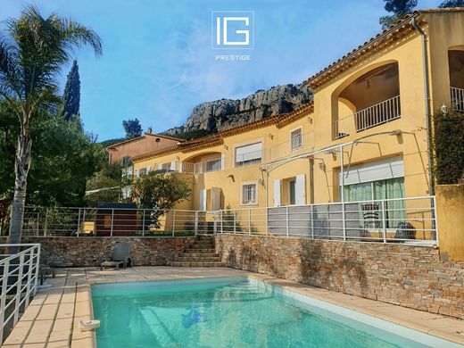 Luksusowy dom w Tulon, Var