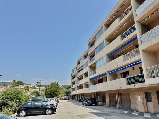 Apartment in Bandol AOC, Var