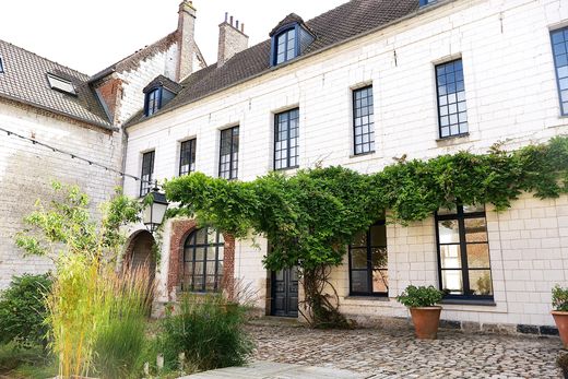 Montreuil, Pas-de-Calaisの高級住宅