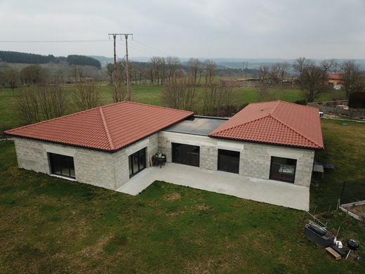 Villa in Bellevue-la-Montagne, Haute-Loire