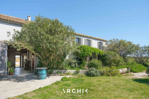 Элитный дом, Aigues-Mortes, Gard