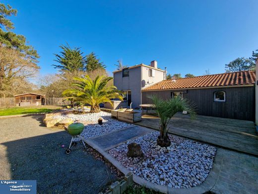 منزل ﻓﻲ Saint-Gervais, Vendée