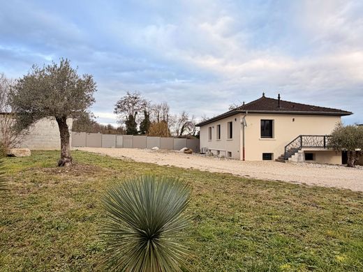Maison de luxe à Soleymieu, Isère