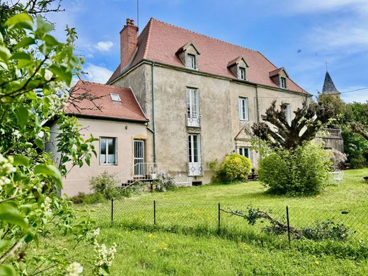 Paray-le-Monial, Saône-et-Loireの高級住宅