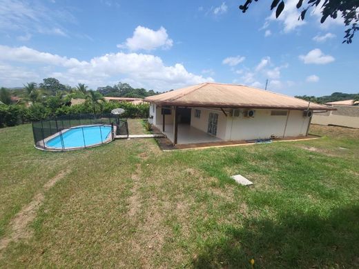 Villa in Rémire-Montjoly, Arrondissement de Cayenne