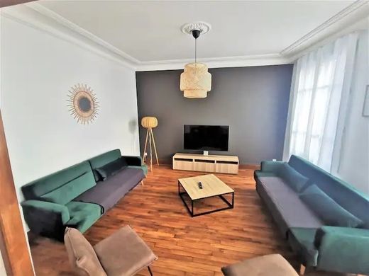Luxury home for rent in Reims