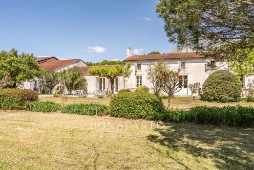 Maison de luxe à Bégadan, Gironde
