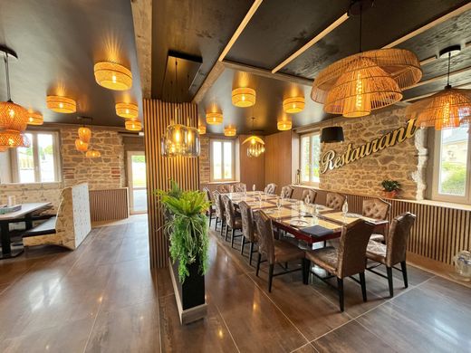 Luxury home in Néville-sur-Mer, Manche