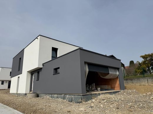 Luxury home in Hésingue, Haut-Rhin