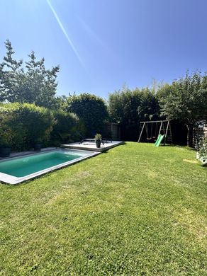 Luxury home in Bouvines, North
