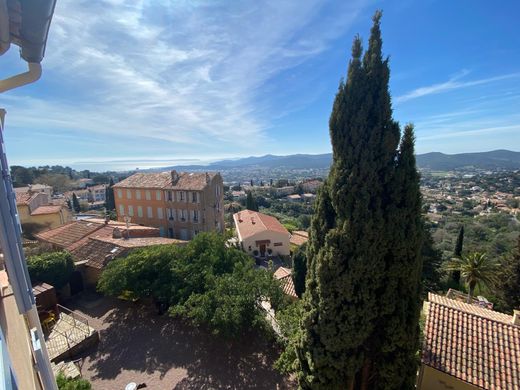 Casa di lusso a Bormes-les-Mimosas, Var