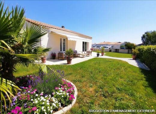 Luxury home in Les Sables-d'Olonne, Vendée