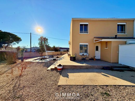 Πολυτελή κατοικία σε Marseillan, Hérault