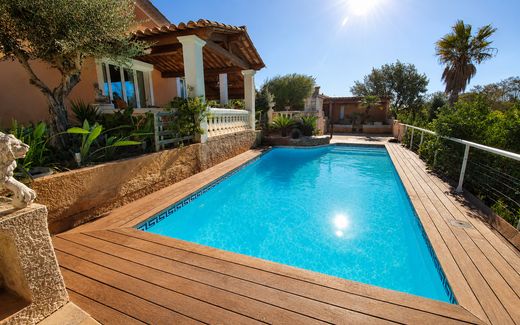 Villa in Cuers, Var