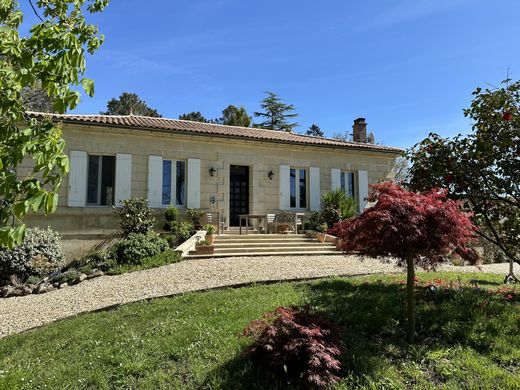 Luxury home in Gaillan-en-Médoc, Gironde