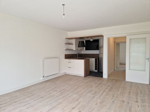 Apartment / Etagenwohnung in Dinard, Ille-et-Vilaine