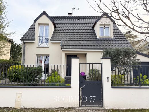 Luksusowy dom w Gournay-sur-Marne, Seine-Saint-Denis