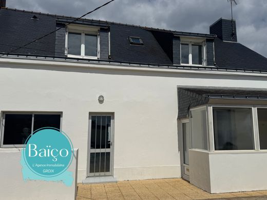 Groix, Morbihanの高級住宅