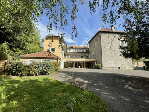아파트 / Gaillard, Haute-Savoie