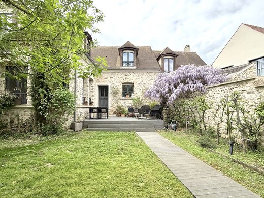 Luxury home in Orgeval, Yvelines