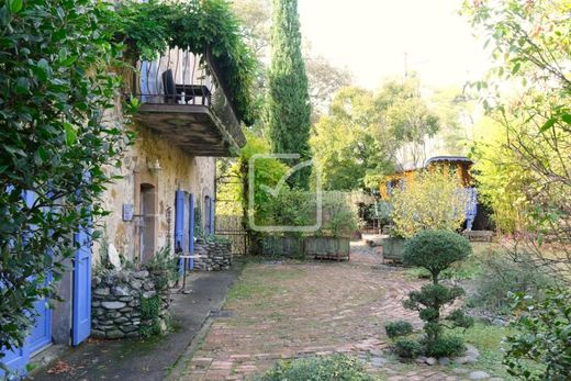 Luxus-Haus in Saint-Paul-le-Jeune, Ardèche