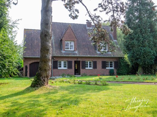 Luxury home in Bourghelles, North