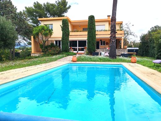 Villa in Six-Fours-les-Plages, Var