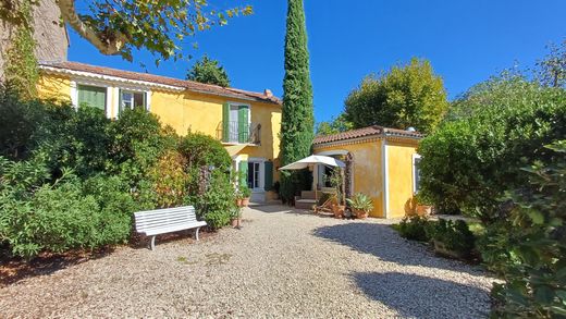 Πολυτελή κατοικία σε Pierrelatte, Drôme