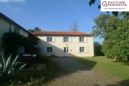 Maison de luxe à Tournous-Darré, Hautes-Pyrénées