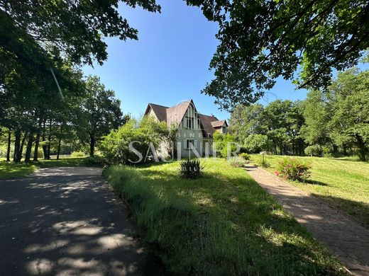 Luxury home in Azay-sur-Cher, Indre and Loire