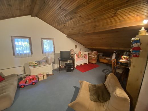 Luxury home in Font-Romeu-Odeillo-Via, Pyrénées-Orientales