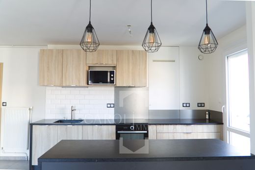 Apartment / Etagenwohnung in Annecy-le-Vieux, Haute-Savoie