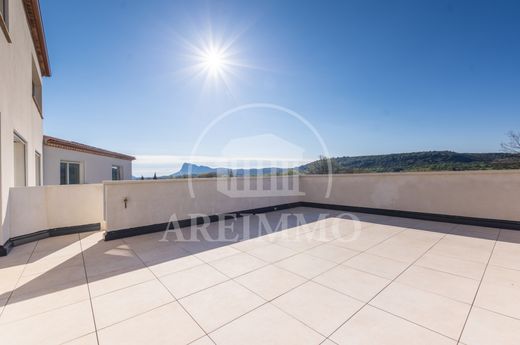 Luxury home in Saint-Martin-de-Londres, Hérault