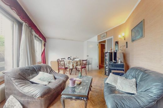 Appartement à Buttes-Chaumont, Villette, Bas Belleville, Paris