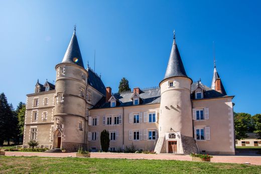 Zamek w Sanssat, Allier