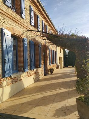 Rural or Farmhouse in Auterive, Upper Garonne