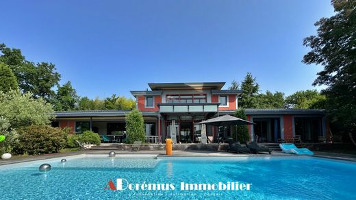 Villa in Bouliac, Gironde
