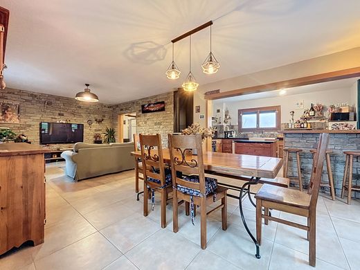 Casa di lusso a Saint-Pierre-de-Soucy, Savoia