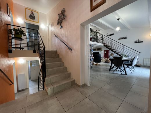 Luxe woning in Saint-Péray, Ardèche