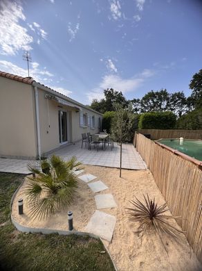 Luxe woning in Corsept, Loire-Atlantique