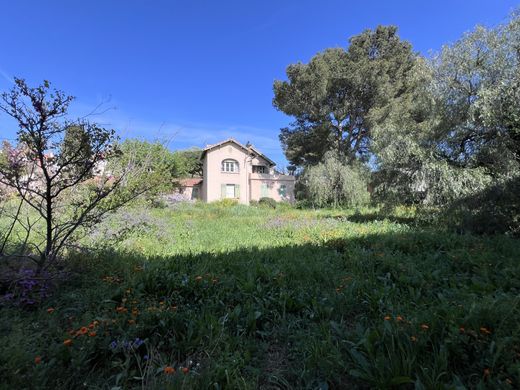 Maison de luxe à Toulon, Var