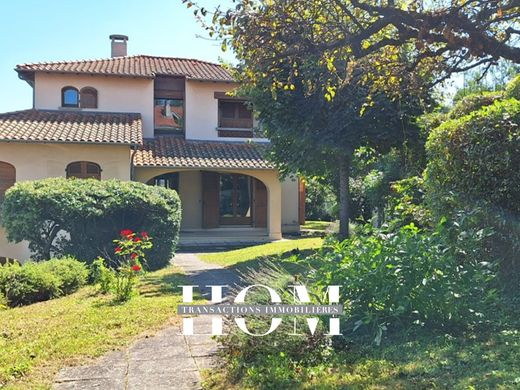 Luxe woning in Chamalières, Puy-de-Dôme