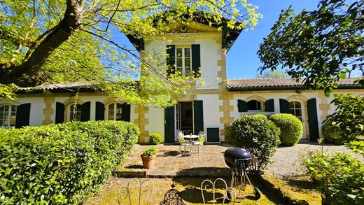 Casa de lujo en Saint-Georges-de-Didonne, Charenta Marítima