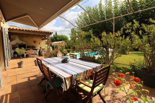 Willa w Rognes, Bouches-du-Rhône