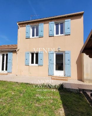 Casa di lusso a Orange, Vaucluse