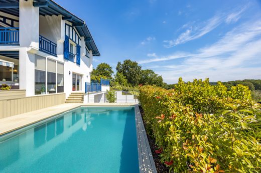 Villa in Bassussarry, Pyrénées-Atlantiques