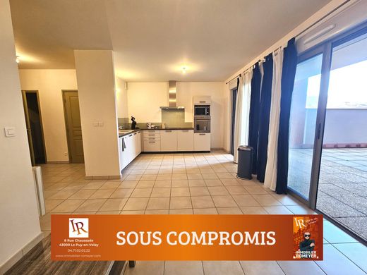 Apartment / Etagenwohnung in Le Puy-en-Velay, Haute-Loire