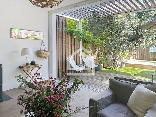 Luxury home in Bordeaux, Gironde
