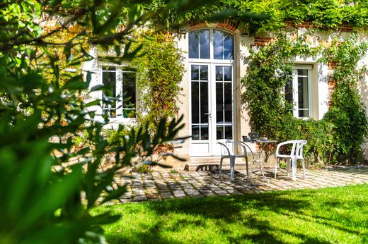 Luxe woning in Niort, Deux-Sèvres